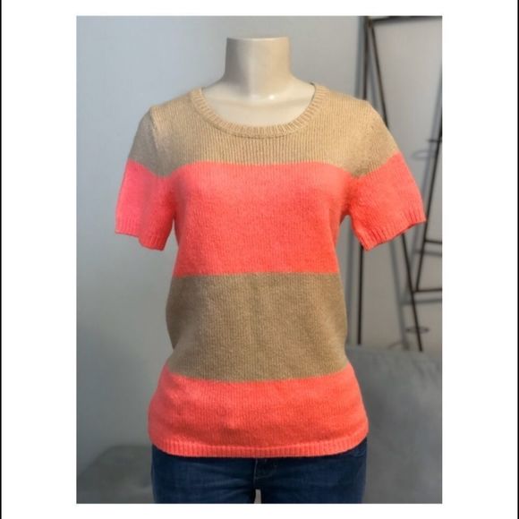 GAP Sweaters - GAP COLOR BLOCK CAP SLEEVE SWEATER